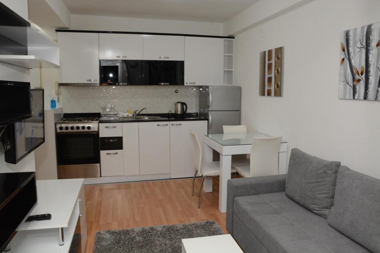 Central Deluxe Apartments Ohrid Luaran gambar