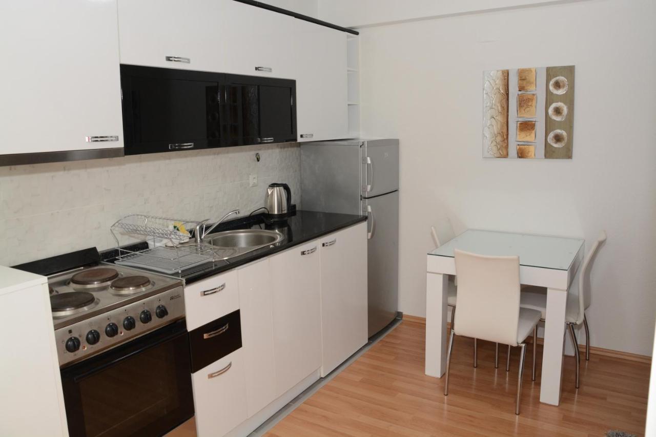 Central Deluxe Apartments Ohrid Luaran gambar