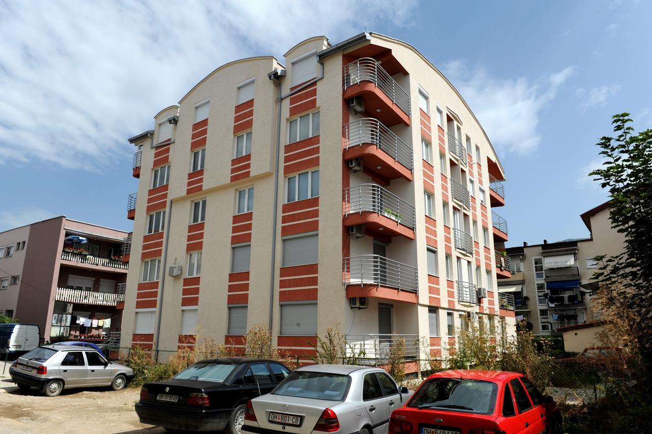 Central Deluxe Apartments Ohrid Luaran gambar