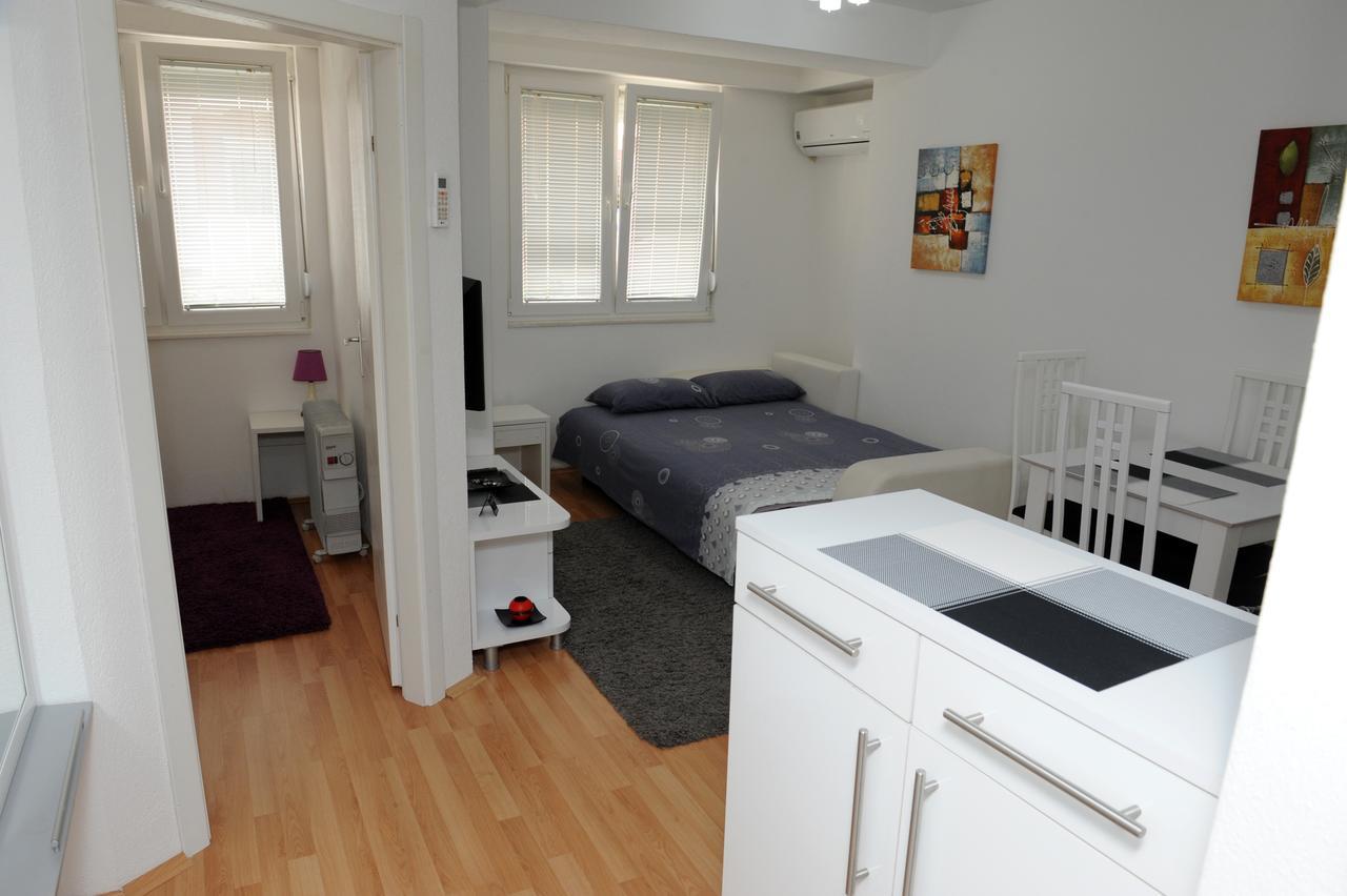 Central Deluxe Apartments Ohrid Luaran gambar